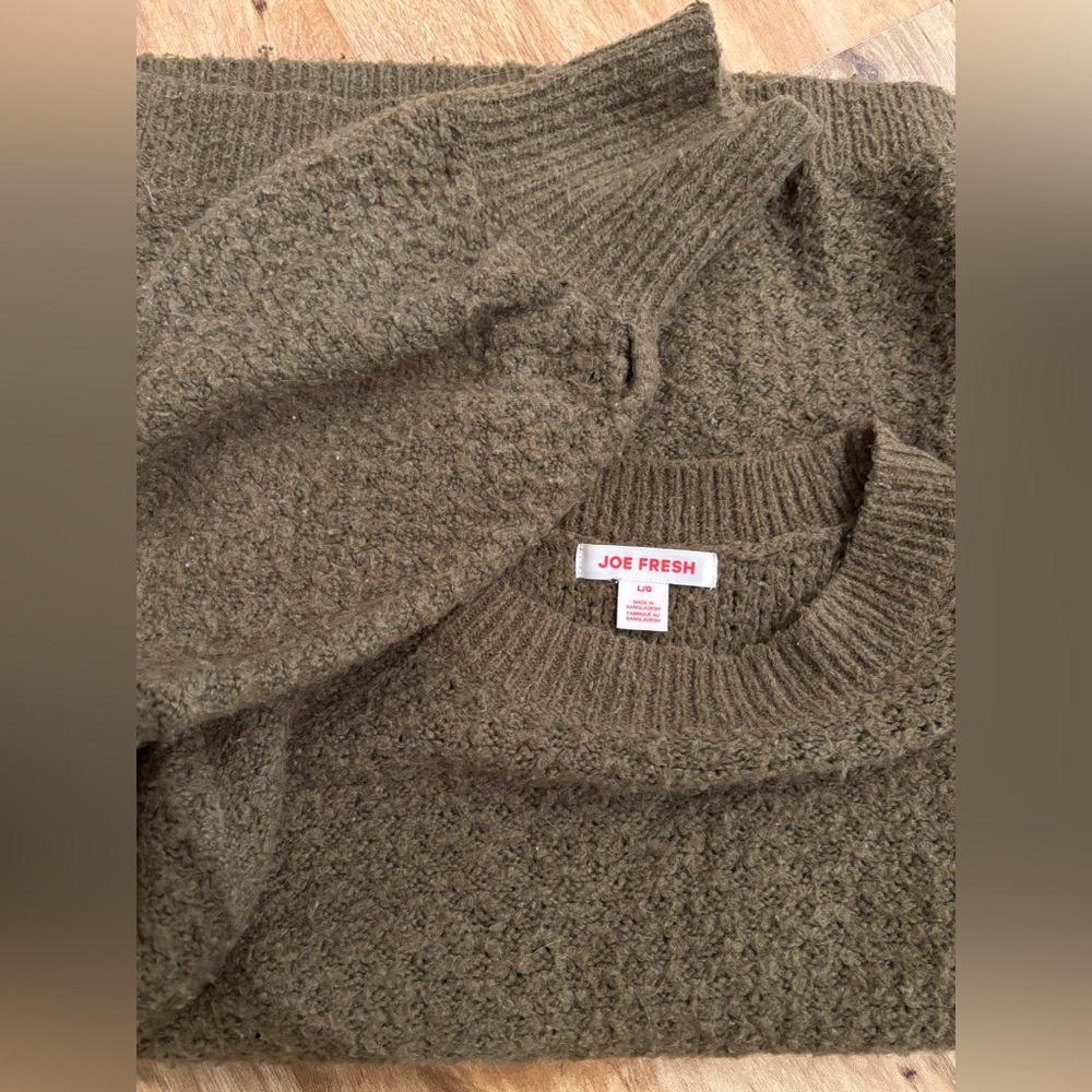 Balloon Sleeve Crewneck Sweater - Picture 4 of 4
